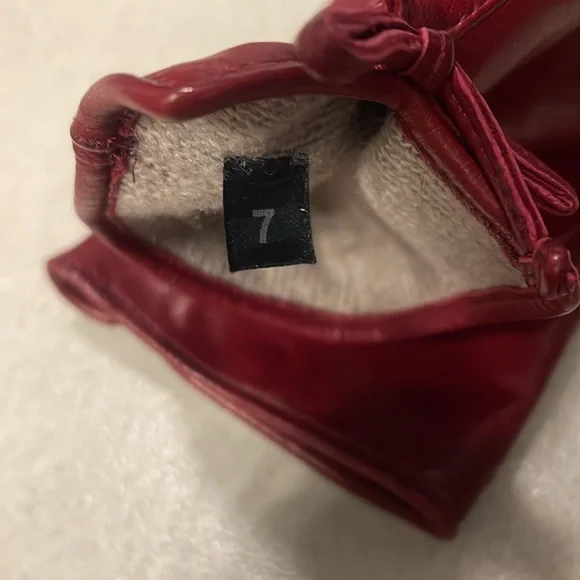 Women’s Portolano Nappa leather gloves in garnet red size 7 NWT $125